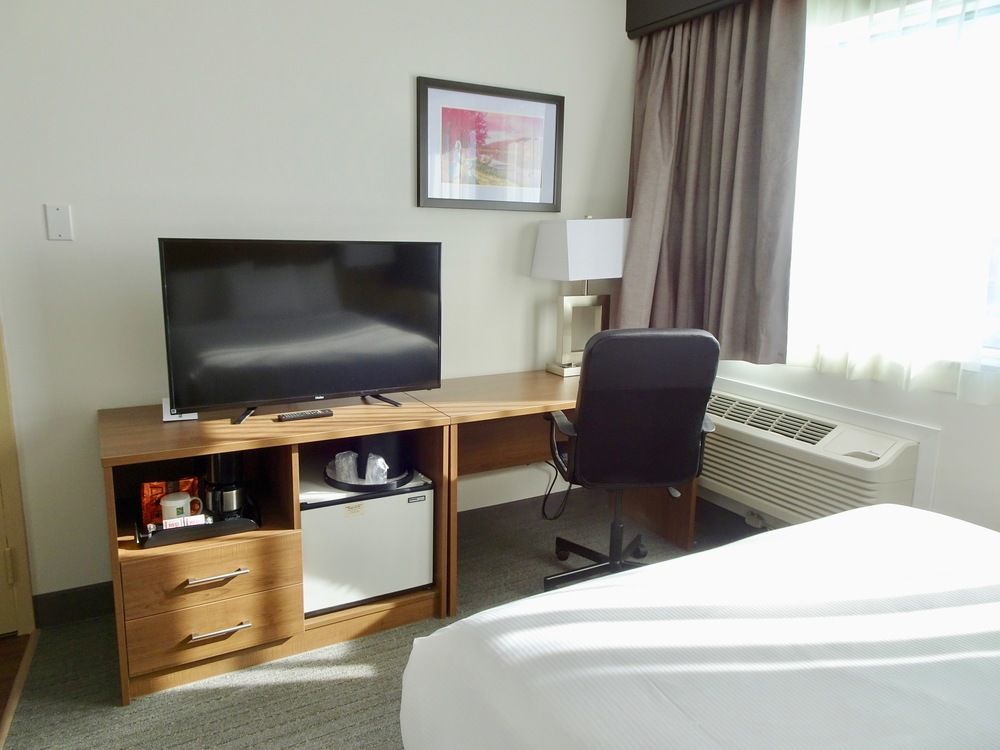 Quality Hotel Dorval Aeroport Экстерьер фото
