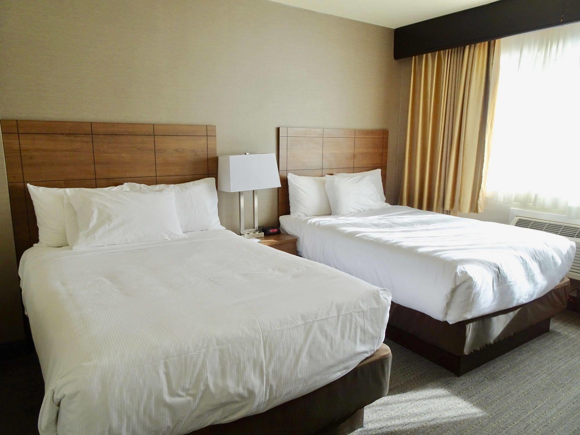 Quality Hotel Dorval Aeroport Экстерьер фото